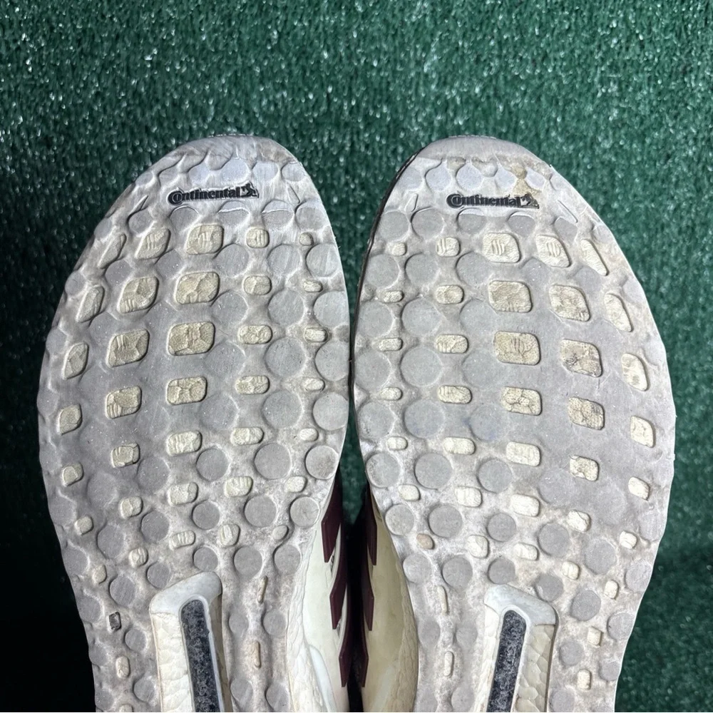 adidas Ultra Boost 4.0 Cloud White Maroo EE3705 Men’s Size 15‎